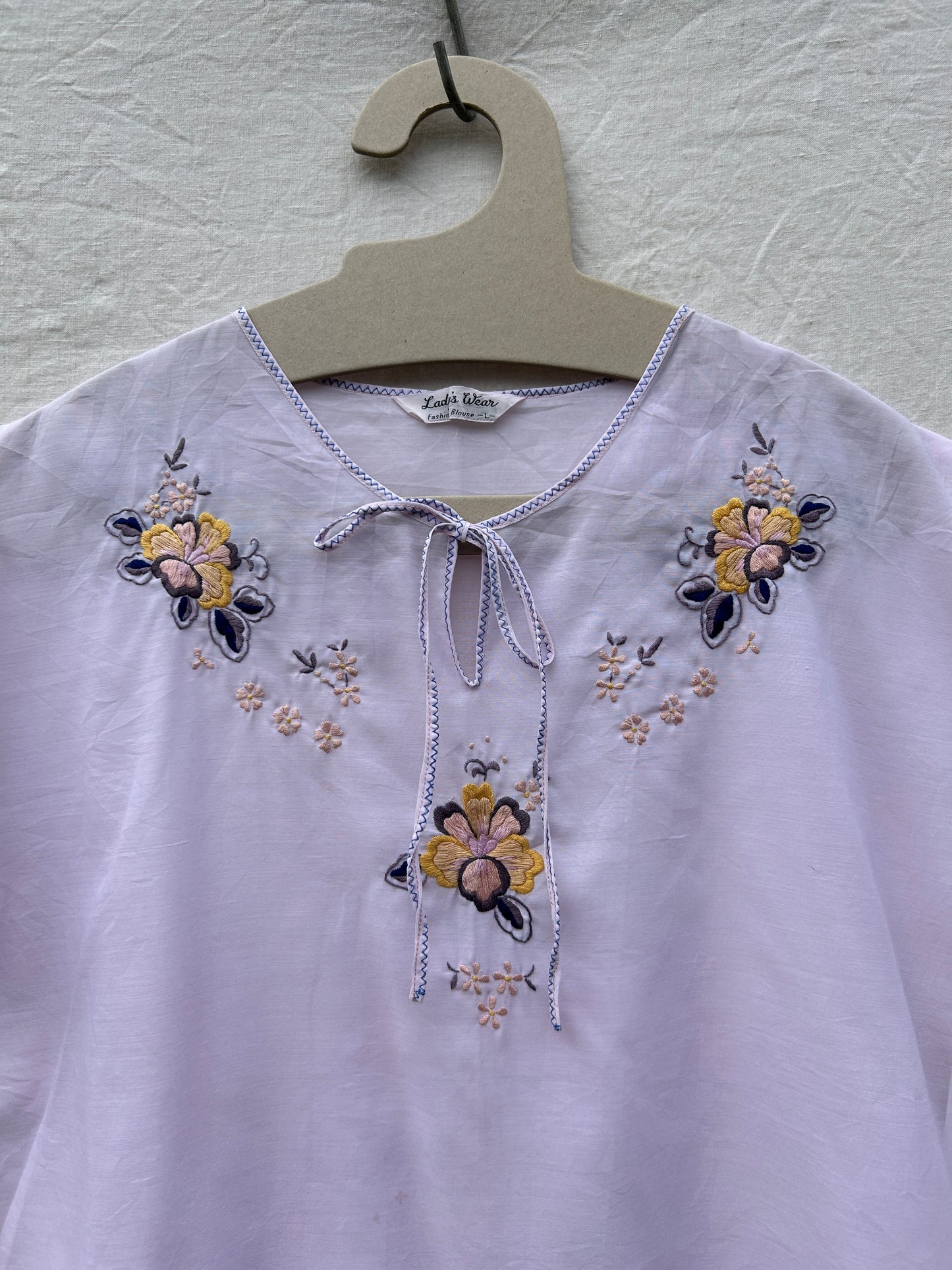 Vintage embroidery top, L