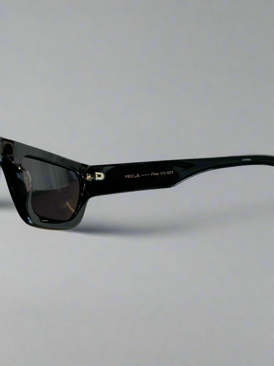 Vehla Sunglasses, Finn - Black/Smoke